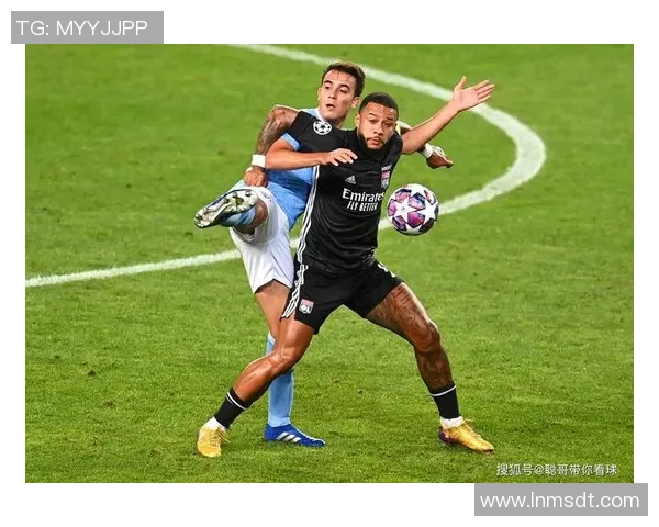 里昂官方宣布签下意大利国脚，将成为新赛季法甲争冠黑马